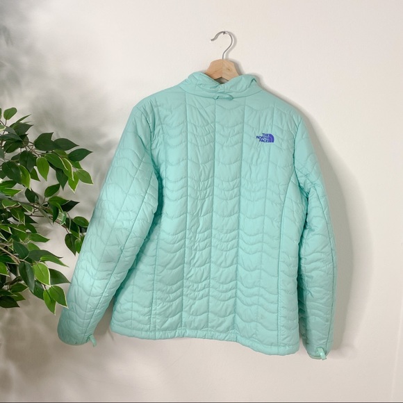 The North Face mint green jacket - Picture 5 of 11